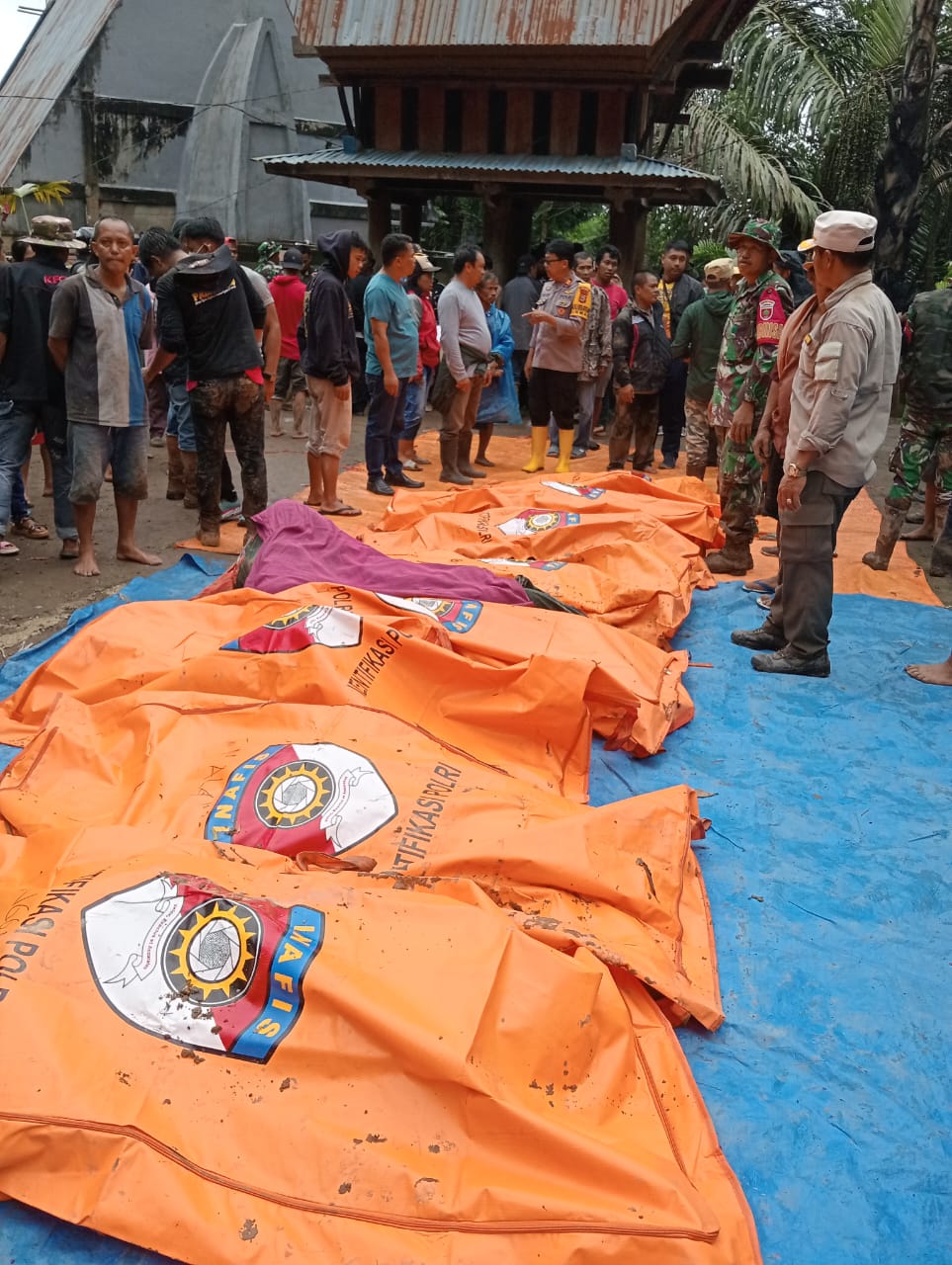 14 Orang Meninggal Akibat Tanah Longsor di Tana Toraja