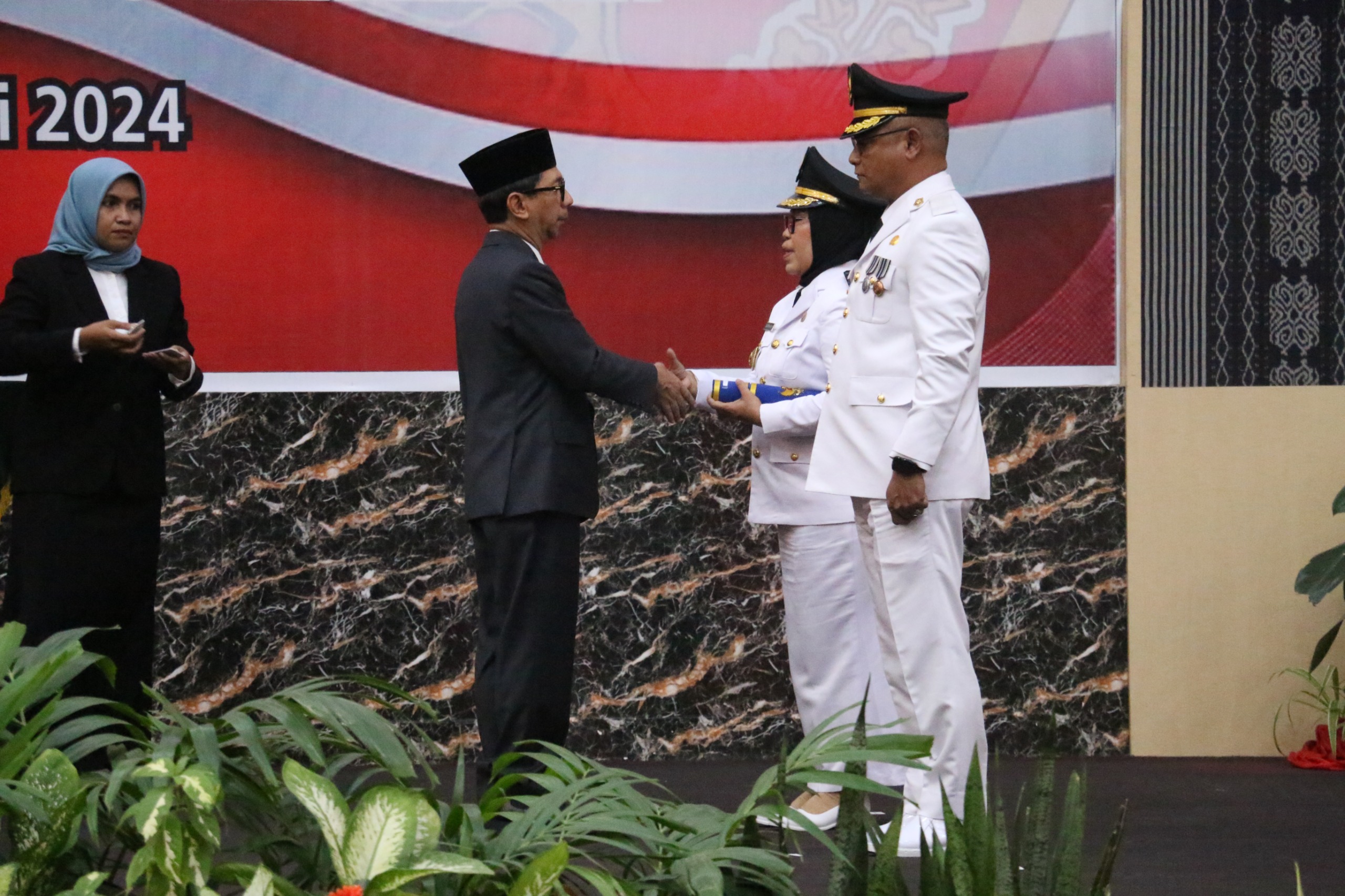Lantik Penjabat Bupati Flores Timur dan Lembata, Ini Permintaan Pj Gubernur NTT
