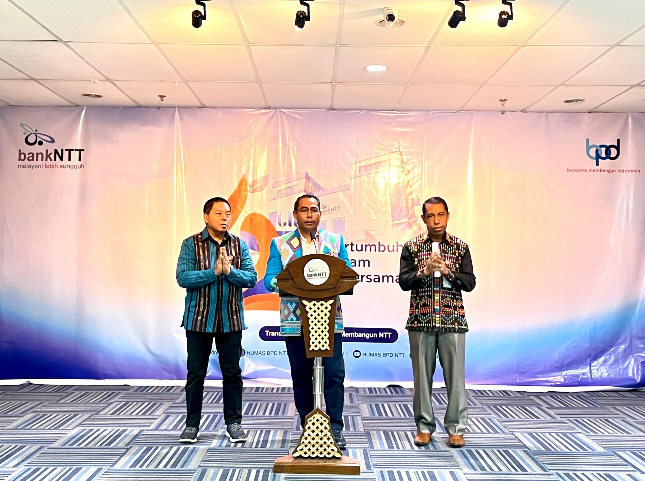 Simak,Sambutan Plt Dirut Saat HUT Ke-62 Bank NTT