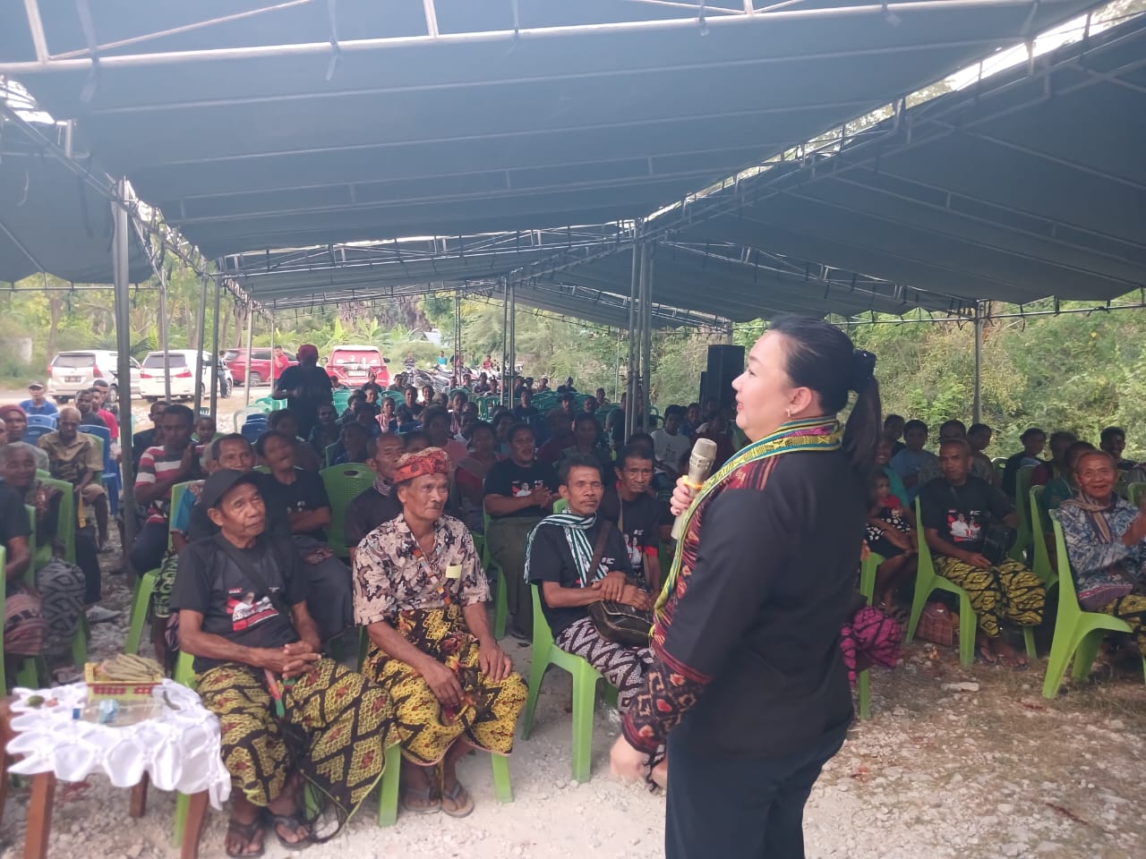 Kampanye di Kolbano, Jane Sesalkan Program Mobil Jenasahnya Sendiri. Mengapa?