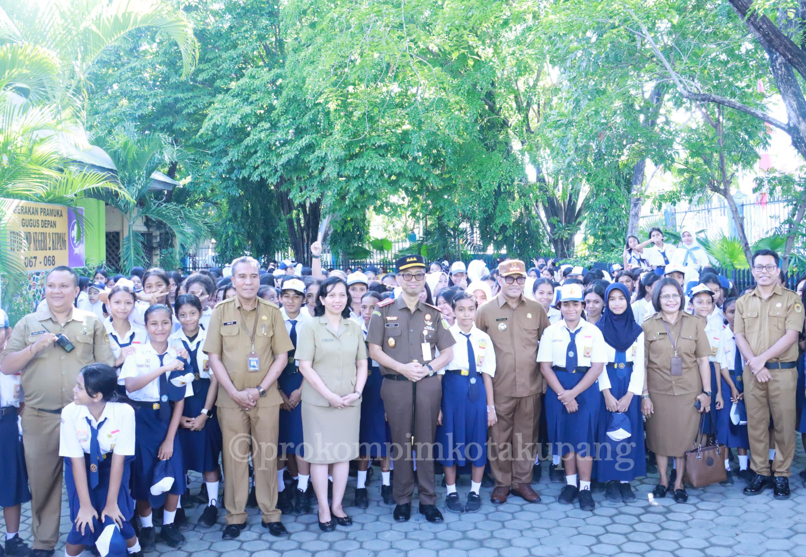 Pj.Wali Kota Kupang Tegaskan Pentingnya Karakter, Etika, dan Kebersihan Sebagai Pilar Pendidikan Berkualitas