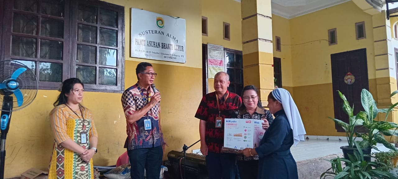 “Ketika Empati Membungkam: Tangis Haru Ny. Simanungkalit di Panti Bhakti Luhur”