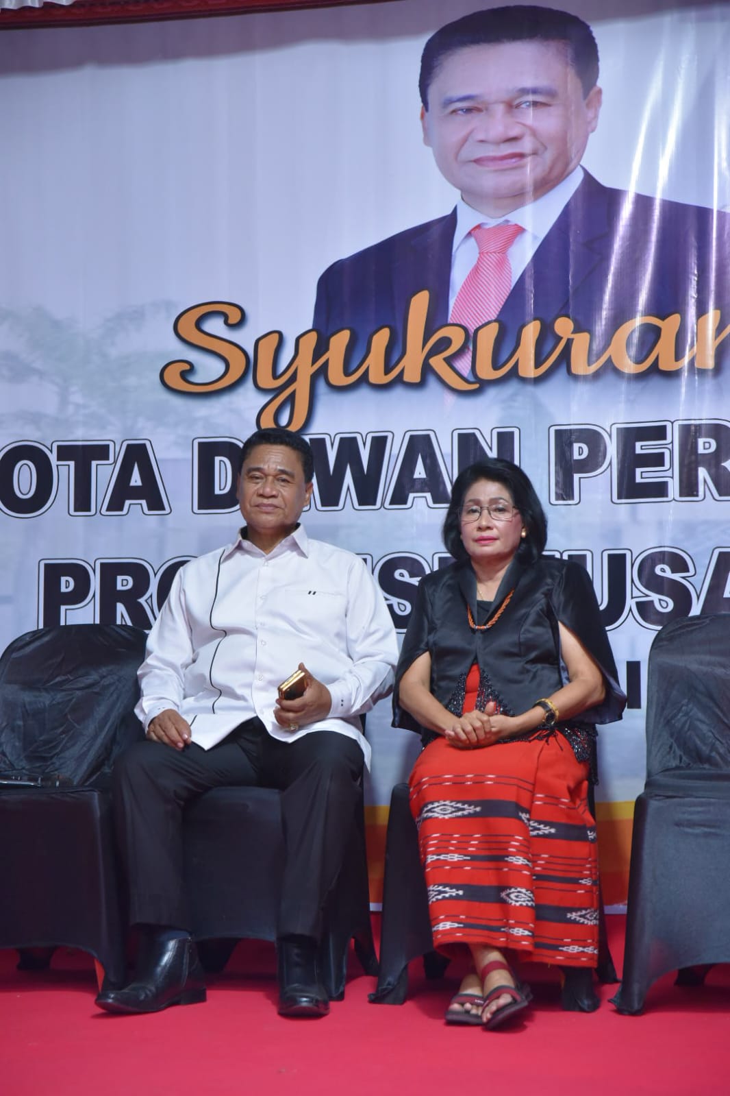 “Drs. Refafi Gah: Nahkoda Tangguh di Tengah Gelombang, Membawa Hanura NTT Tetap Berjaya”