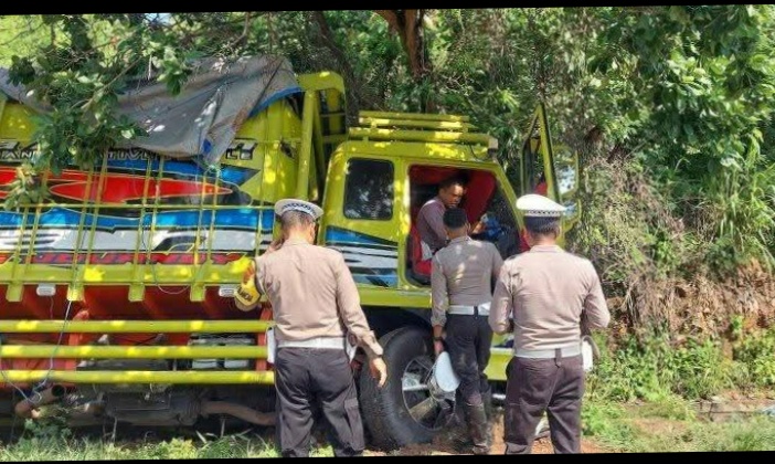 Tragedi di Lewolaga: Tiga Korban Jiwa, Rem Blong Jadi Dalang Kecelakaan!