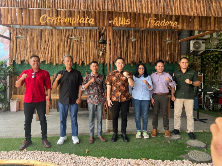 “Tim Transisi: Motor Perubahan Menuju Era Kepemimpinan Christian-Serena”