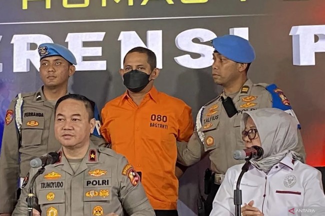 Skandal Kejahatan Seksual Eks Kapolres Ngada: Ujian Keadilan Institusi Polri
