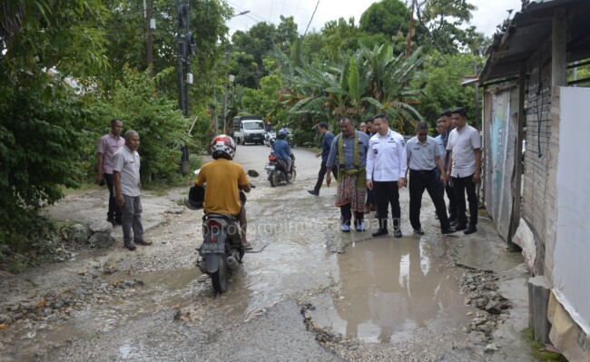 Pemkot Tanggap Keluhan Warga, Wali Kota Tinjau Jalan Rusak di Maulafa