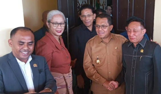 Seleksi Direksi dan Komisaris Bank NTT Dibuka untuk Umum, Gubernur Melki Laka Lena: “Siapa Saja Boleh Daftar,”