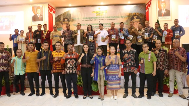 Launching Buku 100 Hari Kerja Melki-Johni: Gubernur NTT Tegaskan Gotong Royong sebagai Fondasi Utama Pembangunan Berkelanjutan