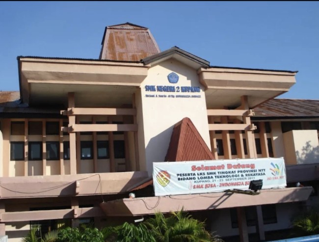 “SMKN 2 Kupang Diterpa Isu Dana Komite, Plt Kepsek: “Jangan Jadi Bola Liar, ini Warisan Kebijakan, Saya Hanya Plt”