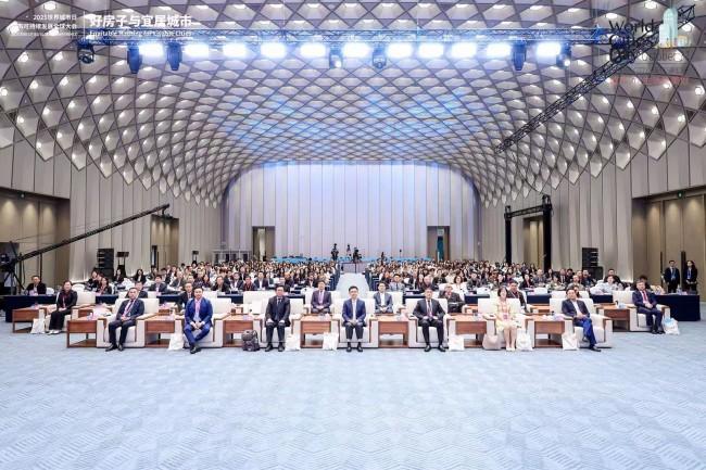 “‘Amazing Speech!’—Wali Kota Kupang Dapat Pujian Dunia di World Cities Day Shanghai 2025″
