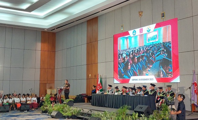 Universitas Citra Bangsa Wisuda Sebanyak 505 Lulusan, Pesan Perubahan Menggema dari Kupang